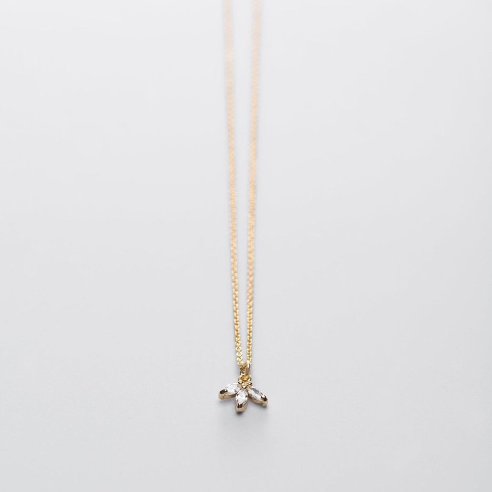 Cubic Zirconia Gold Filled Necklace - Leaf Pendant - Picture 1 of 2